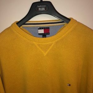 Vntg. Tommy Hilfiger Sweater